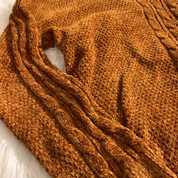 PINK ROSE VELVET CHENILLE SWEATER - Picture 3 of 4